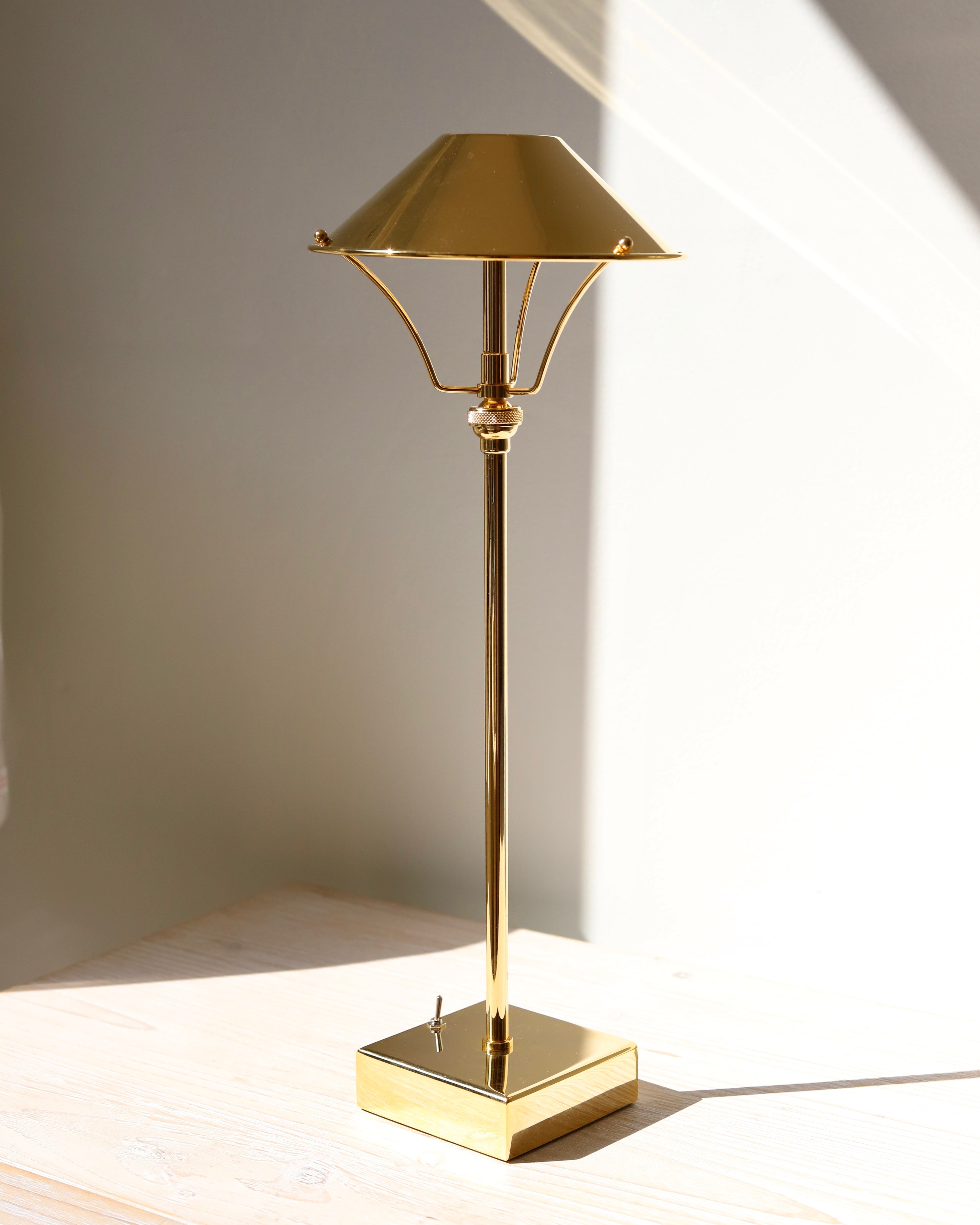 Anna Lari Ambrina Table Lamp in Glossy Brass