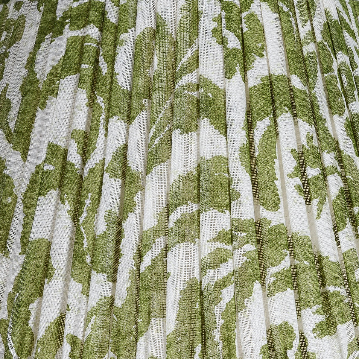 Fermoie Green Marlborough gathered cotton lampshade detail