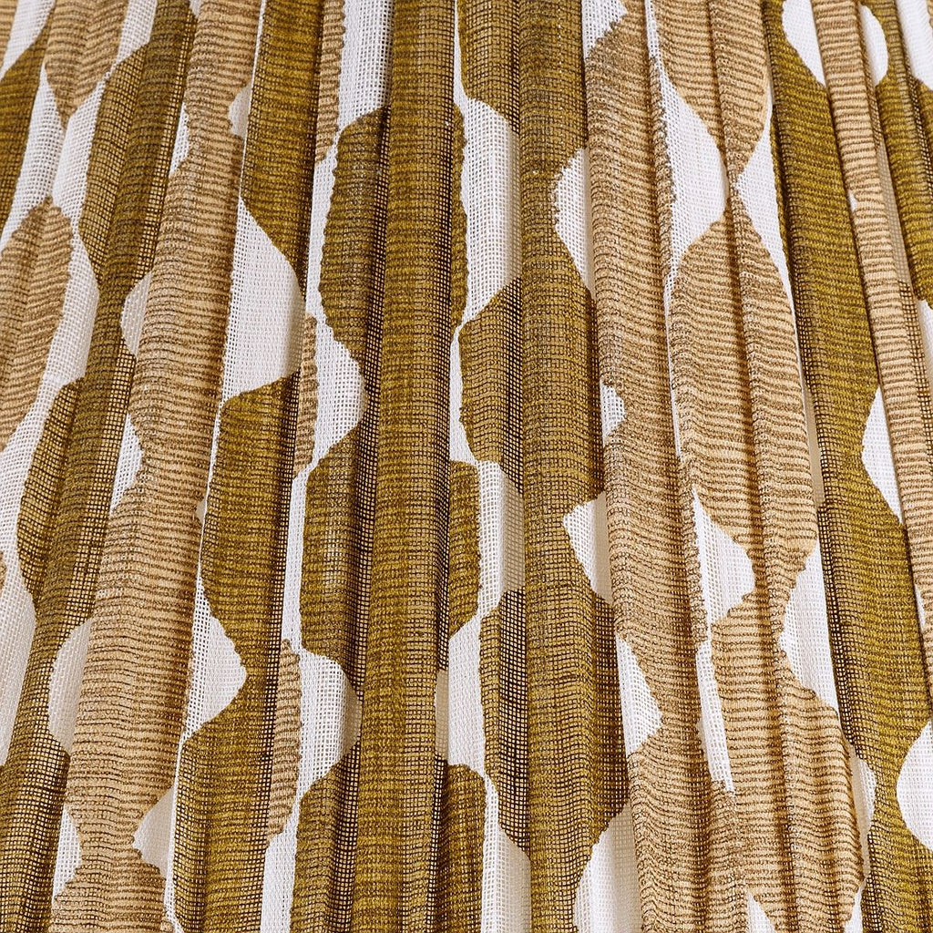 Fermoie Neutral Whittle gathered cotton lampshade detail