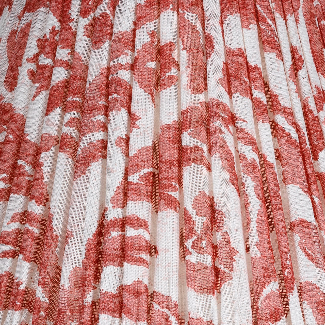 Fermoie Red Marlborough gathered cotton lampshade detail