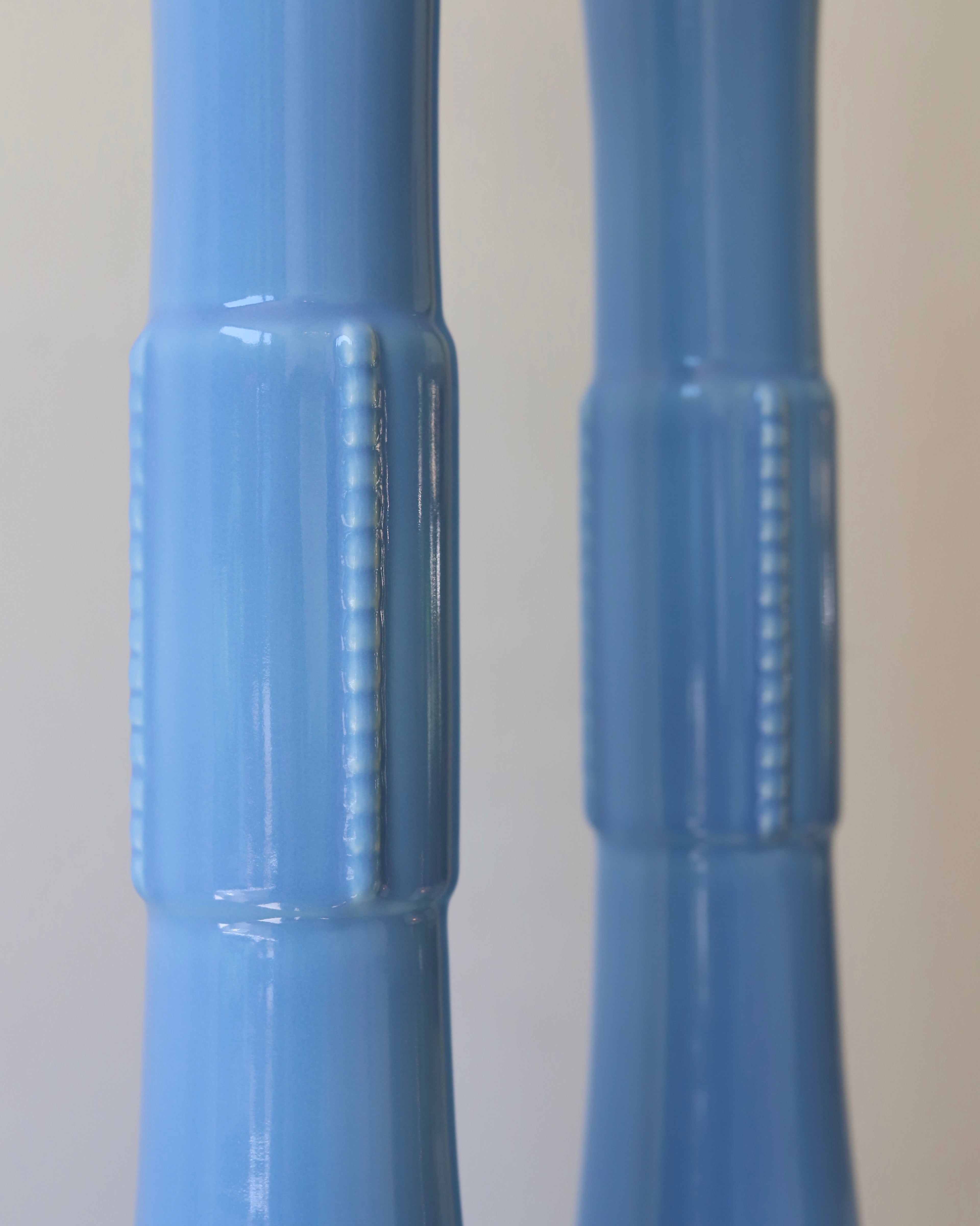 Hwang Bishop Cornflower Crane Ceramic Lamp Base