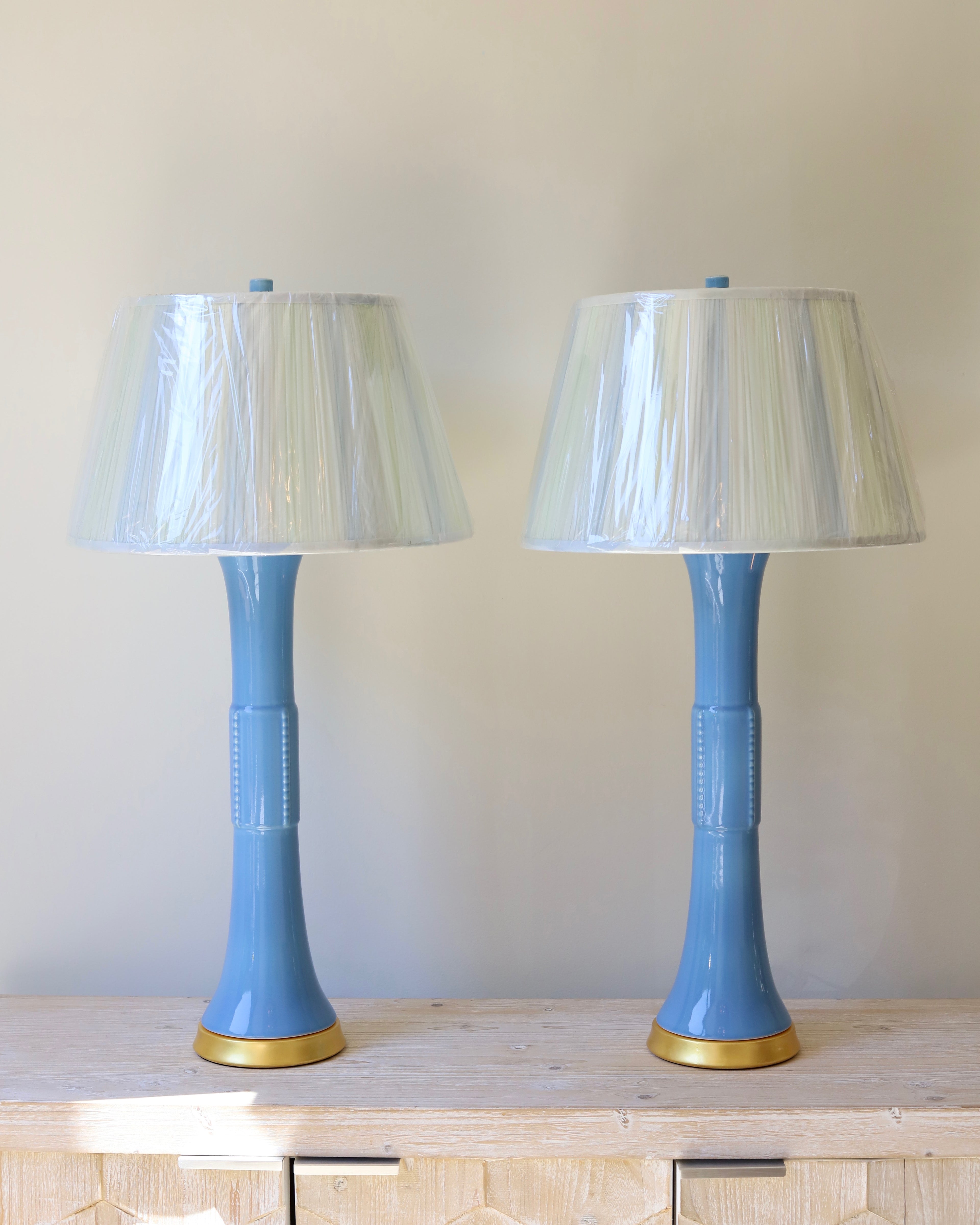 Hwang Bishop Cornflower Crane Ceramic Lamp Base