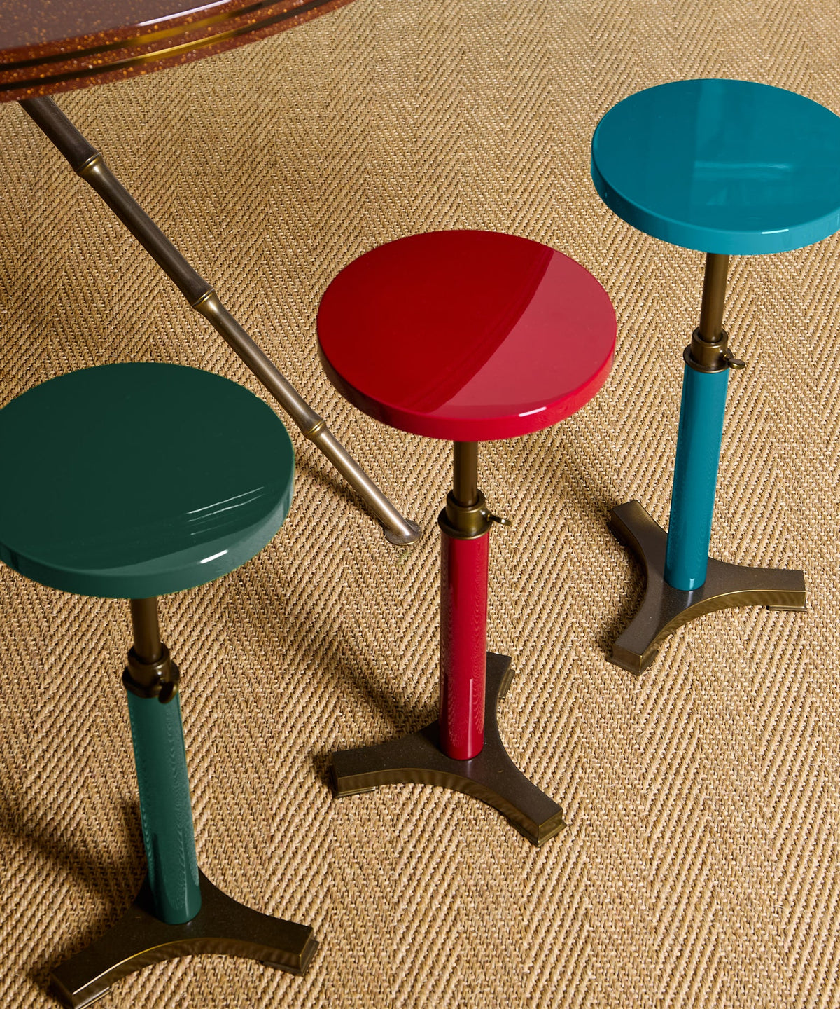 The Lacquer Company Telescoping Table in Magnolia Green